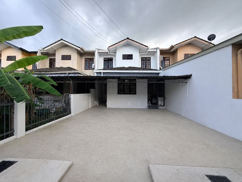 Rumah Teres 2 Tingkat untuk Dijual di Satok (Kuching) - Bong Xian - Exterior - PropertyGuru.com.my