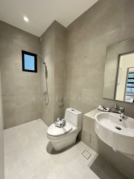 Service Residence for Sale at Southkey NADI Residences - Bella Tan - Bathroom - PropertyGuru.com.my