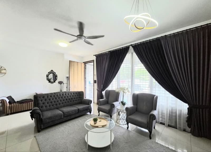 Rumah Teres 2 Tingkat untuk Dijual di Shah Alam (Selangor) - Noraini Dahan - Living Room - PropertyGuru.com.my