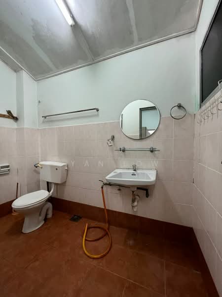 Terraced House for Sale in Bandar Mahkota Cheras (Cheras) - Ryan Low - Bathroom - PropertyGuru.com.my