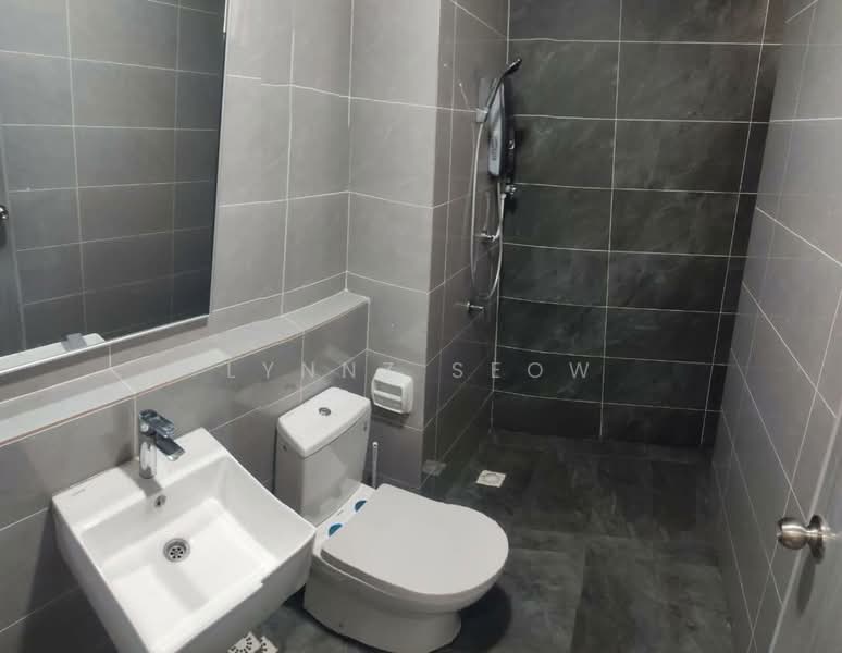 Kondominium untuk Disewa di Lucerne Residences - Lynnz Seow - Bathroom - PropertyGuru.com.my