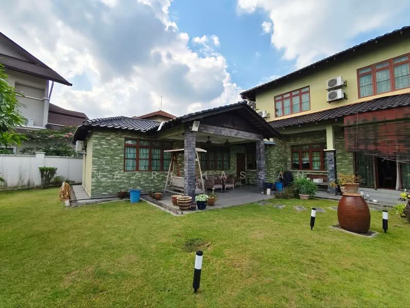 Bungalow for Sale in Seksyen 8 (Shah Alam) - Nazri Hassan - PropertyGuru.com.my