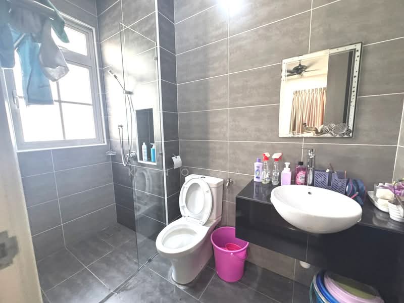 Rumah Kluster untuk Dijual di Eco Spring (Johor Bahru) - Kino Jaw - Bathroom - PropertyGuru.com.my