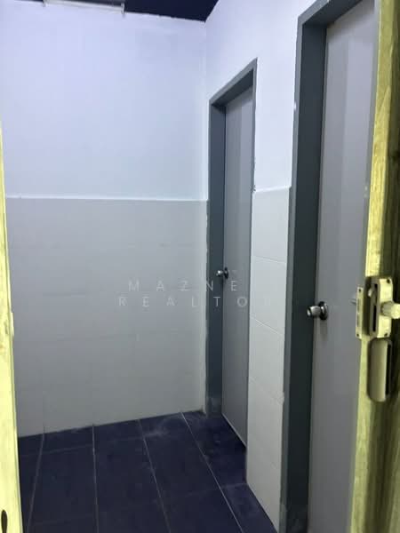 Shop / Office for Rent in Bandar Enstek (Negeri Sembilan) - Maznee Realtor - Interior - PropertyGuru.com.my