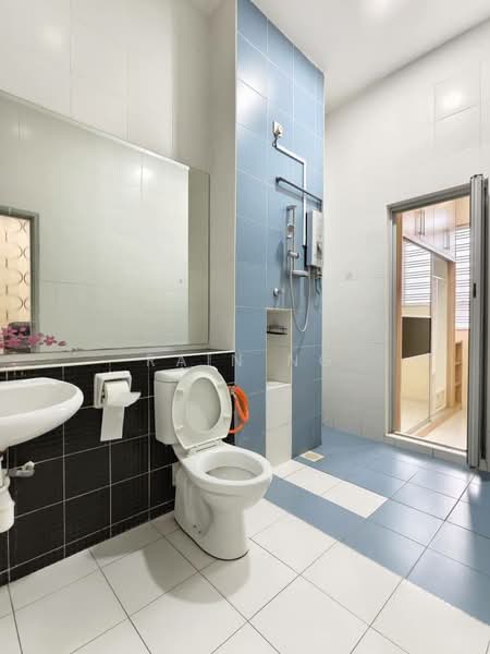 2-storey Terraced House for Rent in Johor Bahru (Johor) - Rain Ng - Bathroom - PropertyGuru.com.my
