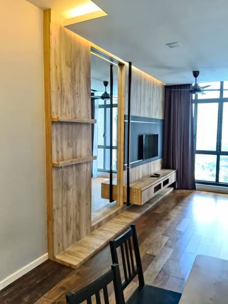 Servis Apartment untuk Dijual di Setia Sky 88 - Jin Chew - Living Room - PropertyGuru.com.my