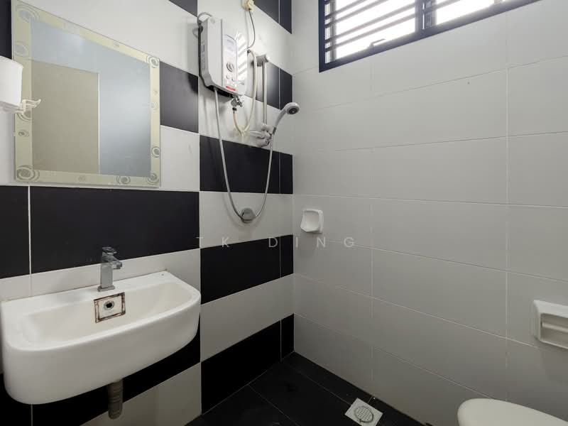 Rumah Teres 2 Tingkat untuk Disewa di Bukit Indah 2 (Iskandar Puteri (Nusajaya)) - TK Ding - Bathroom - PropertyGuru.com.my
