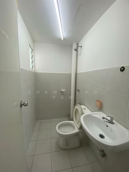 Pangsapuri untuk Disewa di D'Kristal - Shawn Paw Paw - Bathroom - PropertyGuru.com.my