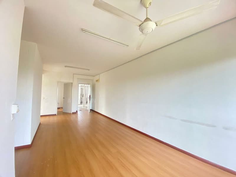 Pangsapuri untuk Disewa di D'Kristal - Shawn Paw Paw - Living Room - PropertyGuru.com.my