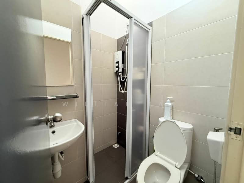 Terraced House for Sale in Mutiara Rini (Skudai) - William Tay - Bathroom - PropertyGuru.com.my