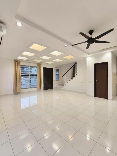 2-storey Terraced House for Rent in Johor Bahru (Johor) - Rain Ng - Living Room - PropertyGuru.com.my