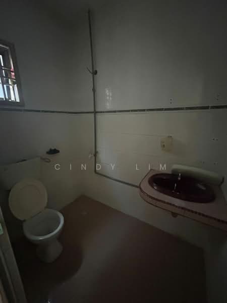 1-storey Terraced House for Sale in Taman Johor Jaya (Johor Bahru) - Cindy Lim - Bathroom - PropertyGuru.com.my