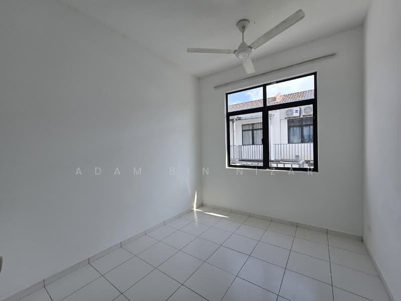 Rumah Teres 2 Tingkat untuk Dijual di Eco Grandeur (Puncak Alam) - Adam Bin Nizar - PropertyGuru.com.my