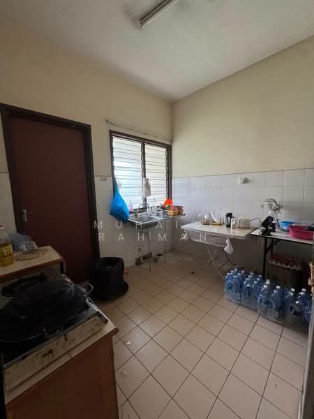 Rumah Teres untuk Dijual di Putra Heights (Subang Jaya) - Muhairi Rahman - Kitchen - PropertyGuru.com.my
