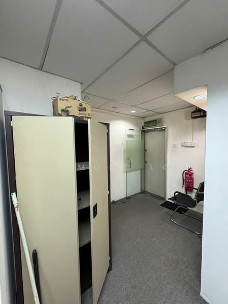 Office for Rent in Taman Cheras Makmur (Cheras) - Desmond Low - Corridor - PropertyGuru.com.my