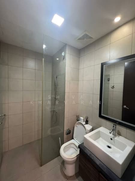 Servis Apartment untuk Disewa di Setia SKY Residences - Shiva Kharvaran - Bathroom - PropertyGuru.com.my