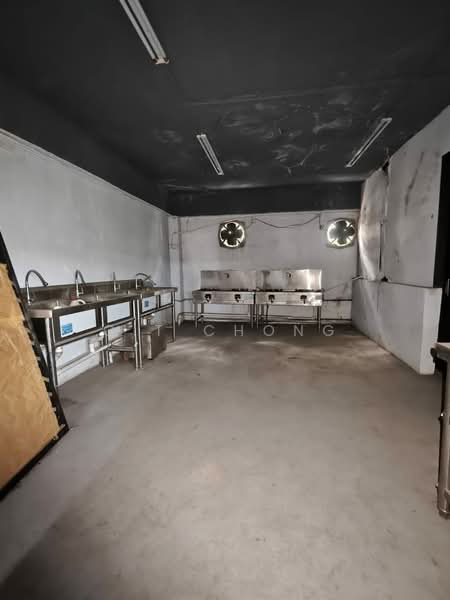 Kilang Berkembar untuk Disewa di Ulu Tiram (Johor) - C.T Chong - Kitchen - PropertyGuru.com.my