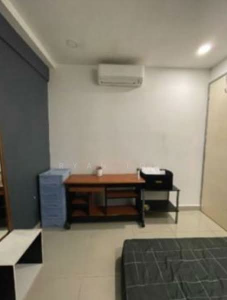 Kondominium untuk Dijual di Suasana Lumayan - Ryan Low - Bedroom - PropertyGuru.com.my