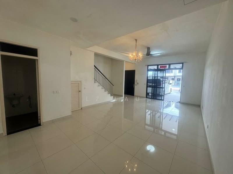 Rumah Teres 2 Tingkat untuk Dijual di Taman Ekoflora (Johor Bahru) - LZ Lau - Living Room - PropertyGuru.com.my