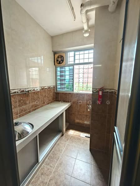Condominium for Sale at Green Acre - Roy Choong - Kitchen - PropertyGuru.com.my