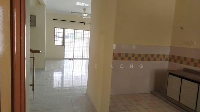 Rumah Teres 2-Tingkat untuk Dijual di Taman Bukit Subang (Shah Alam) - Celine Kong - Interior - PropertyGuru.com.my