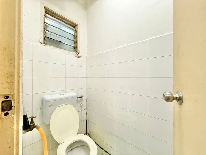 Apartment for Sale at Flora Damansara Apartment - Syahrim Naim - Bathroom - PropertyGuru.com.my