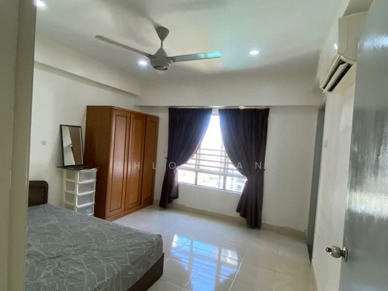 Kondominium untuk Dijual di Sea View Tower - Chloe Tan - Bedroom - PropertyGuru.com.my
