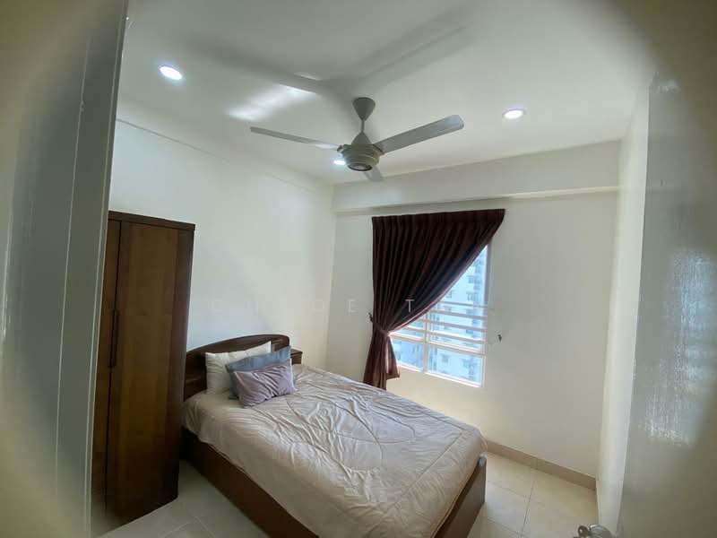Kondominium untuk Dijual di Sea View Tower - Chloe Tan - Bedroom - PropertyGuru.com.my