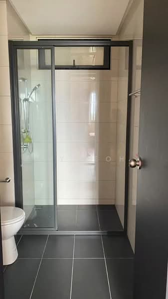 Servis Apartment untuk Disewa di The Tamarind - Ivy Yeoh - Bathroom - PropertyGuru.com.my