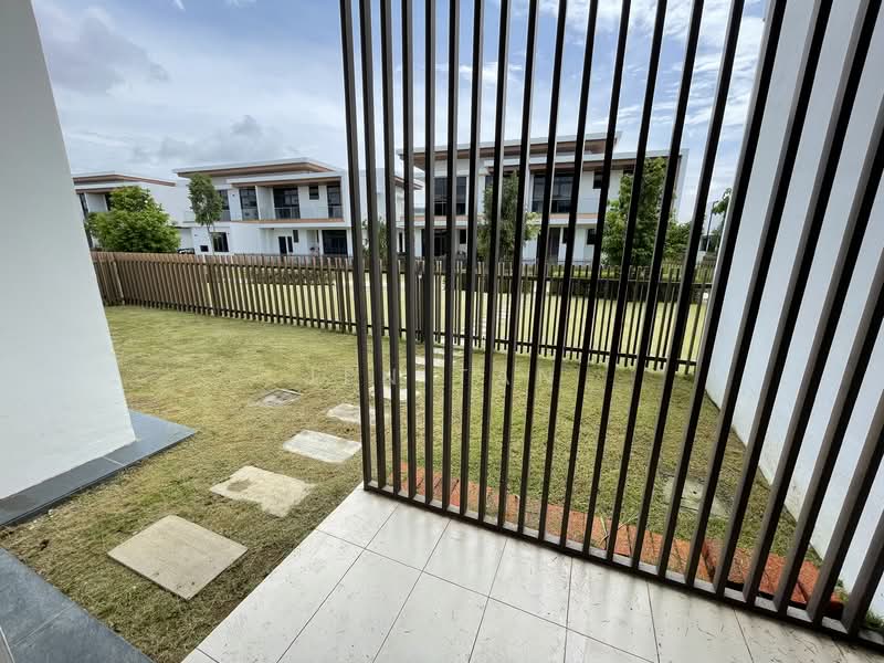 Rumah Berkembar untuk Dijual di Eco Sanctuary (Telok Panglima Garang) - Jen Tan - Exterior - PropertyGuru.com.my
