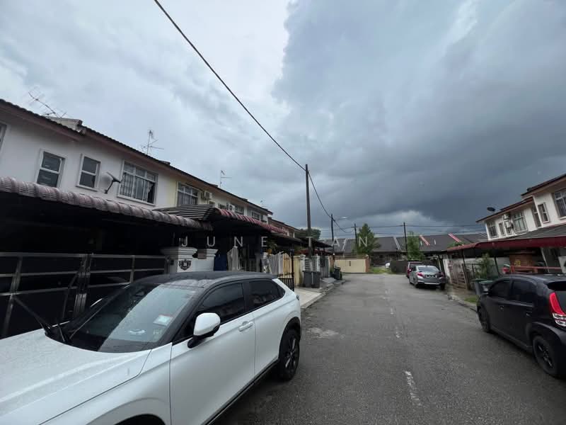 2-storey Terraced House for Sale in Taman Puteri Wangsa (Ulu Tiram) - June Tan - PropertyGuru.com.my