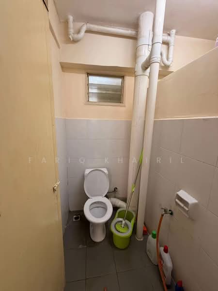 Apartment for Sale at Idaman Seroja - Fariq Khairil - Bathroom - PropertyGuru.com.my