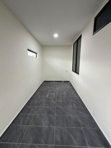 Rumah Teres 1 Tingkat untuk Dijual di Taman Sri Bahagia (Tampoi) - Yuki Cheng - PropertyGuru.com.my