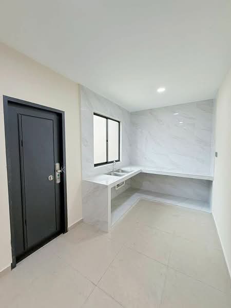 Rumah Teres 2 Tingkat untuk Dijual di Taman Desa Jaya (Johor Bahru) - Kino Jaw - Kitchen - PropertyGuru.com.my