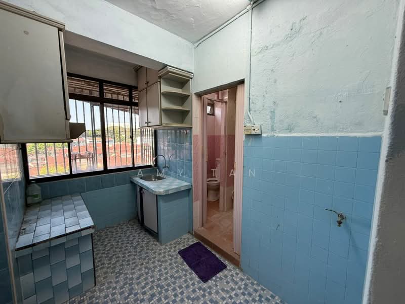 Rumah Flat untuk Disewa di Taman Free School - Amy Tan - Kitchen - PropertyGuru.com.my