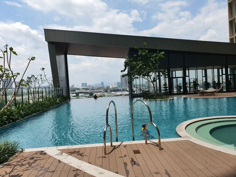 Servis Apartment untuk Disewa di Kenwingston Skylofts - Ray Lee - Pool - PropertyGuru.com.my