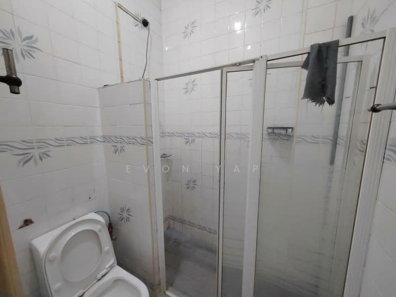 1-storey Terraced House for Sale in Taman Molek (Johor Bahru) - Evon Yap - PropertyGuru.com.my