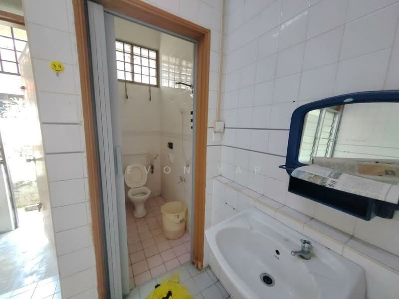1-storey Terraced House for Sale in Taman Molek (Johor Bahru) - Evon Yap - PropertyGuru.com.my