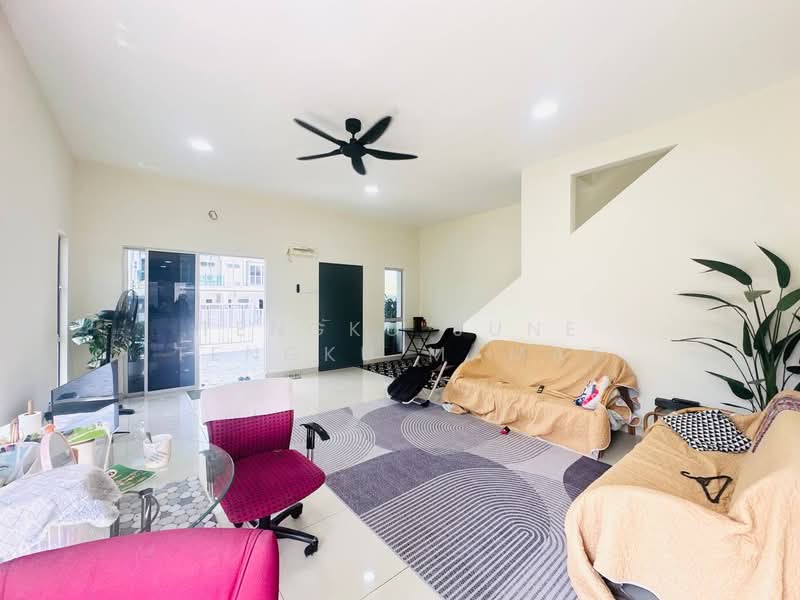 2-storey Terraced House for Sale in Taman Vista Mutiara (Bandar Sungai Long) - Tengku June Tengku Mamat - PropertyGuru.com.my
