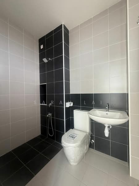 2-storey Terraced House for Sale in Johor Bahru (Johor) - Sarah Lai - Bathroom - PropertyGuru.com.my