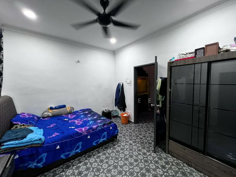 2-storey Terraced House for Sale in Taman Seri Orkid (Skudai) - Eric Lee - Bedroom - PropertyGuru.com.my