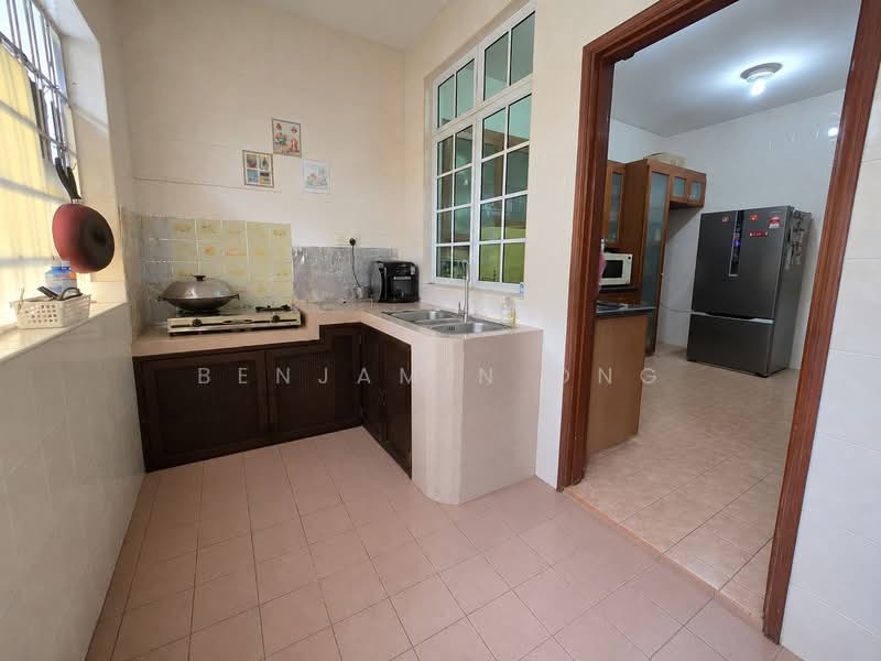 Rumah Berkembar untuk Dijual di Taman Redang (Johor Bahru) - Benjamin Ong - Kitchen - PropertyGuru.com.my