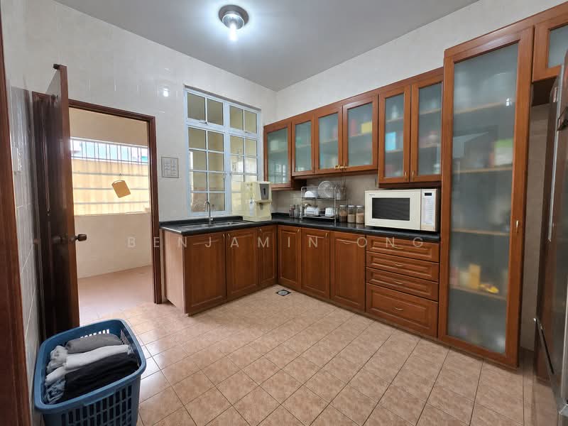 Rumah Berkembar untuk Dijual di Taman Redang (Johor Bahru) - Benjamin Ong - Kitchen - PropertyGuru.com.my