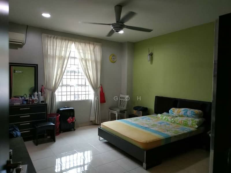3-storey Terraced House for Sale in Bayan Baru (Penang) - CK Goh - Bedroom - PropertyGuru.com.my
