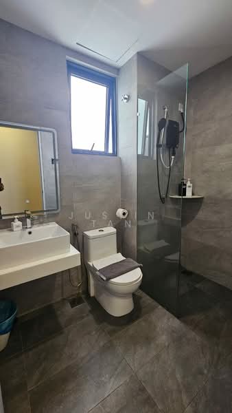 Service Residence for Rent at SUNSURIA FORUM SERVICED APARTMENT - Justin Tan - Bathroom - PropertyGuru.com.my
