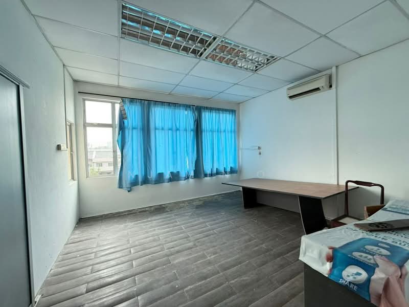 Office for Rent in Taman Johor Jaya (Johor Bahru) - Benjamin Ong - Interior - PropertyGuru.com.my