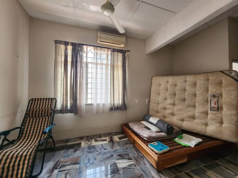 Rumah Teres 2 Tingkat untuk Dijual di Taman Baiduri (Seremban) - Marcus Yeow - Bedroom - PropertyGuru.com.my