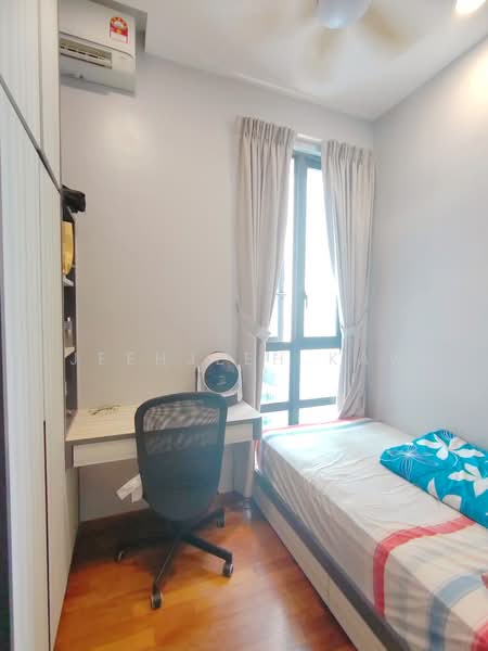 Condominium for Sale at Queens Residences Q1 @ Queens Waterfront - JeehJeeh Kaw - PropertyGuru.com.my