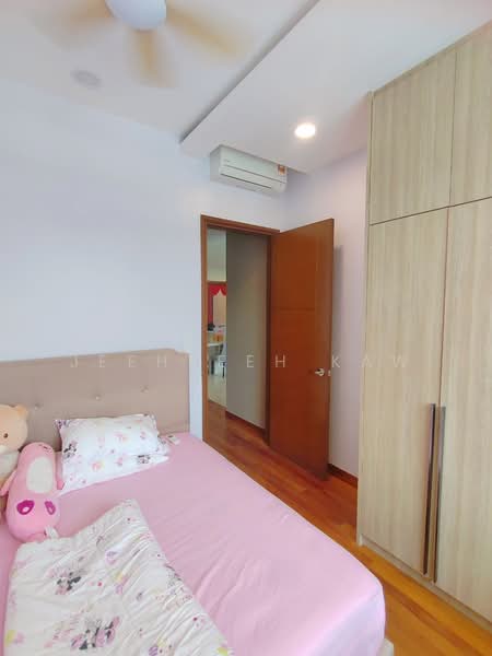 Condominium for Sale at Queens Residences Q1 @ Queens Waterfront - JeehJeeh Kaw - PropertyGuru.com.my