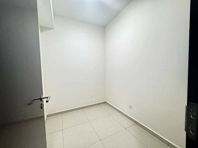 Apartment for Rent at Molek Pine 4 - Yoland . - Interior - PropertyGuru.com.my